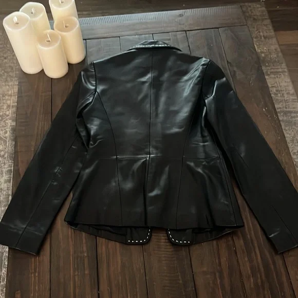 Banana Republic Leather Stitch Detail Moto Blazer/Jacket fit XS - Picture 16 of 17